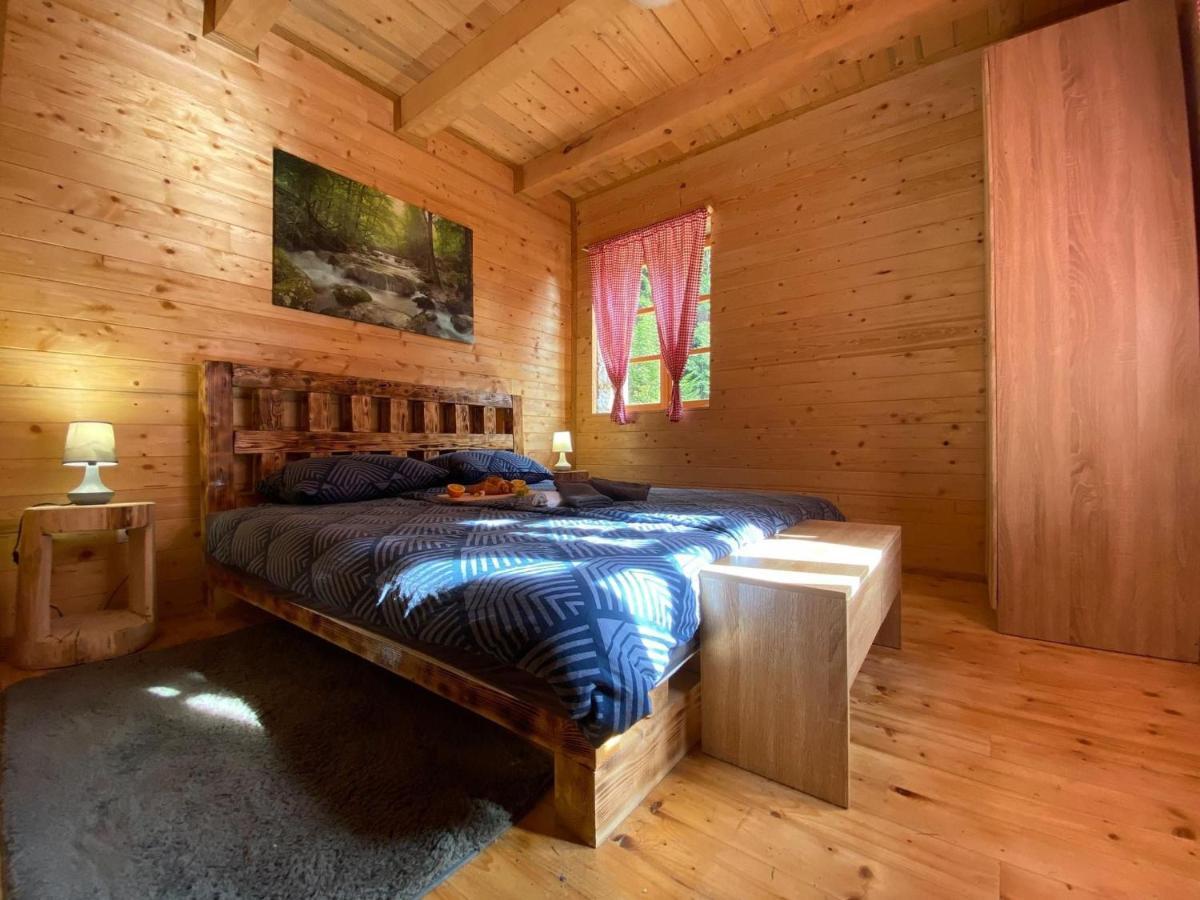 Wooden House With A Waterfall "Stipanov Mlin" Villa Plitvička Jezera Esterno foto