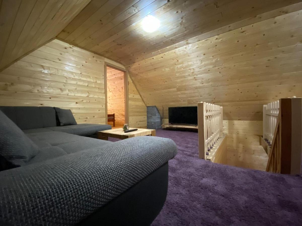 Wooden House With A Waterfall "Stipanov Mlin" Villa Plitvička Jezera Esterno foto